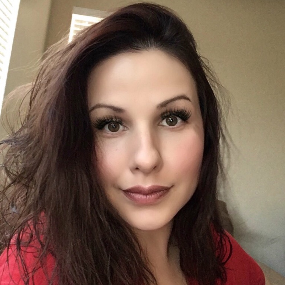 Meet your Posher, Tina